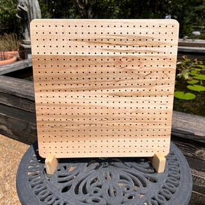 Ambrosia Ahorn extra großes 15,5 Zoll x 15,5 Zoll (14 &quot;x 14&quot;&quot; Sperrfläche) Blocking Board Bundle mit Ständer und 40 Pins für Grandma Squares