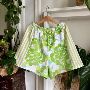 Upcycled lightweight shorts, boxer shorts style, unisex Scandinavian style shorts with elastic, light and comfortable for summer, vintage beach shorts