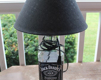DIY Jack Daniels Licor Bottle Lámpara