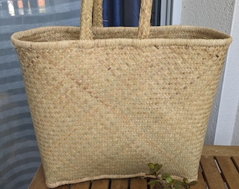 Straw basket, tote basket, beach bag, gift basket, straw bag, decorative basket, storage basket, summer basket, shopping basket