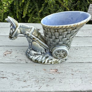 Vintage Wade Shamrock pottery donkey and cart posey/planter in blue