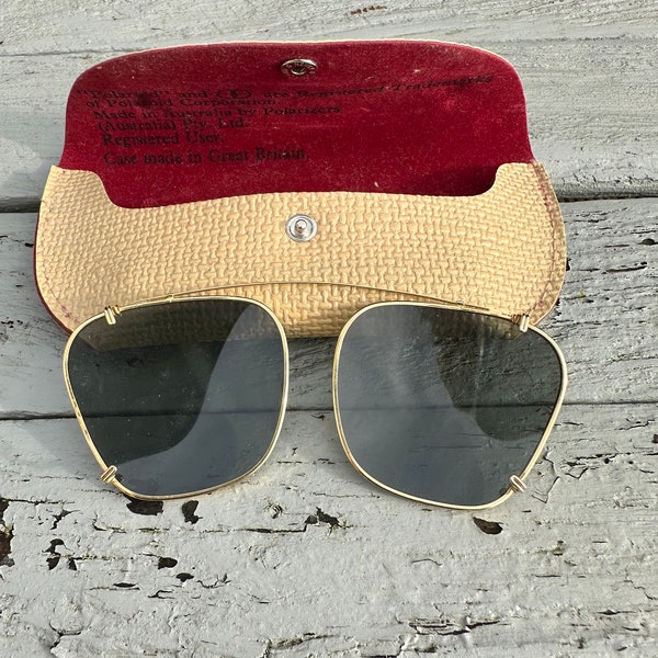 Vintage 1970’s Polarized Polaroid clip on sunglasses in original case made in Australia