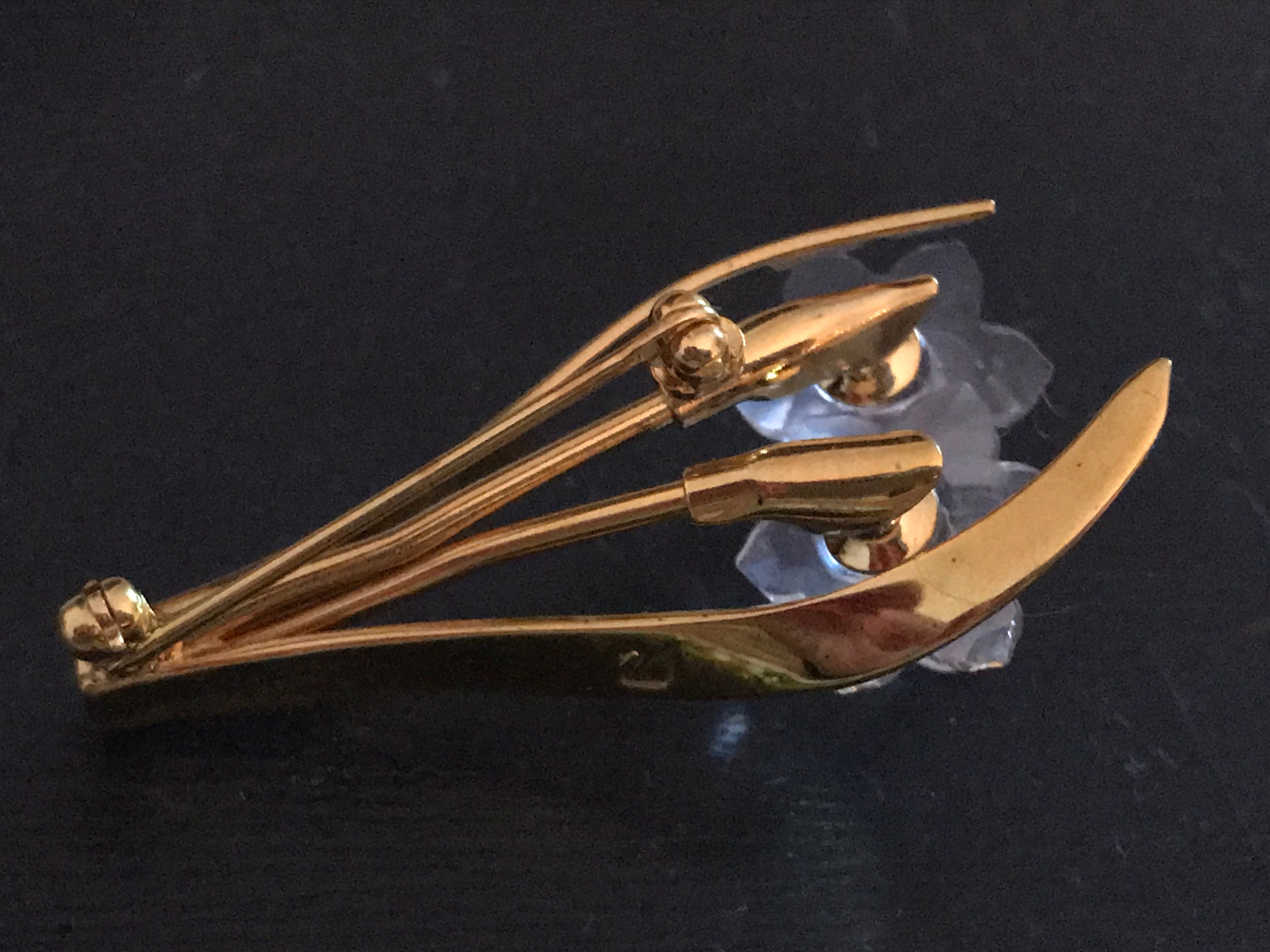 Jolie Petite Broche Ancienne - Bijou Fantaisie Vintage En Alliage Avec Pierres