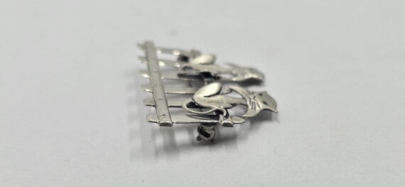 Signed Beau Sterling Silver Cat Brooch: Two Kitti… - image 2