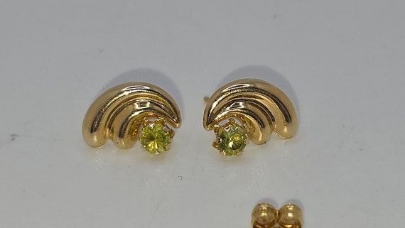 14 Karat Solid Yellow Gold Genuine Peridot Studs … - image 5