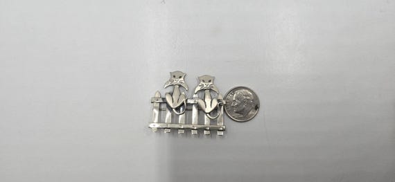 Signed Beau Sterling Silver Cat Brooch: Two Kitti… - image 8