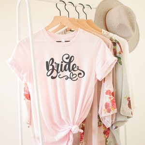 Camiseta de novia, regalo de despedida de soltera, novia de ser, camisa de esposa de ser, regalo de despedida de soltera, camisa de futura señora, bebé de novia, camisa de novia nueva, camiseta