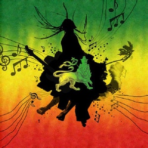 Puede incluir: Una silueta negra de una persona tocando una guitarra sobre un fondo verde, amarillo y rojo. La persona está de pie sobre un león con una corona. Notas musicales están dispersas alrededor de la imagen.