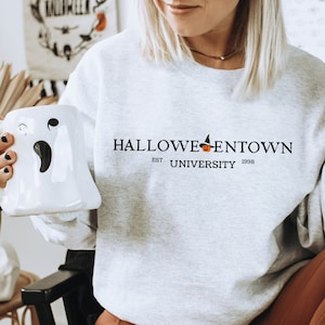Halloweentown t-shirt, Halloweentown University t-shirt, Gifts for Halloween, Halloweentown University 1998, Spooky Vibest-shirt