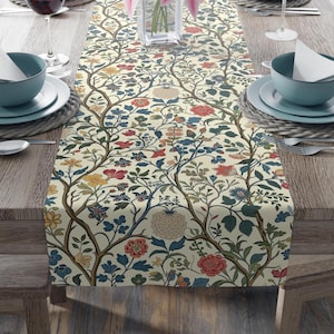 Botanical Table Runner: William Morris Style Floral, Farmhouse Decor
