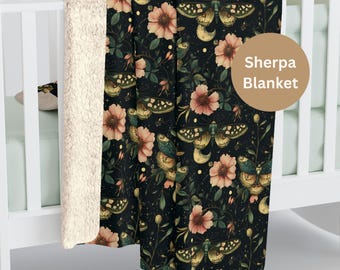 Luna Moth Sherpa Blanket – Gothic Botanical Throw – Witchy Fall Bed Cover – Dark Floral Fleece Blanket – Celestial Cozy Gift