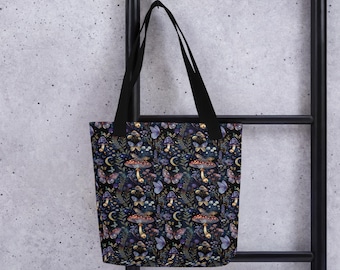 Mystical Luna Moth Tote Bag – Dark Cottagecore & Dark Academia Aesthetic, Celestial Mushroom Witchy Gift for Witches Birthday, Mother’s Day