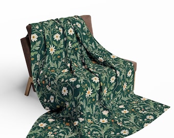 Sage Green Daisy Throw Blanket Cozy Fall Botanical Decor in William Morris, Cottagecore Bedding Gift for Her, Boho Autumn Floral Blanket