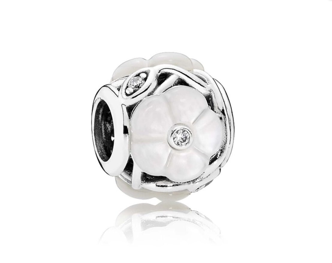 Pandora luminous hotsell