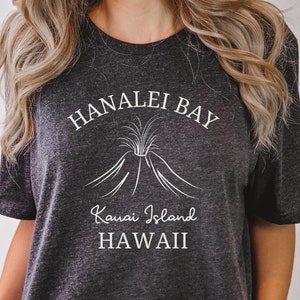 Hanalei Bay Shirt, Unisex Softstyle Tee, Kauai Hawaii T-Shirt, Volcano TShirt, Hanalei Gift, Hanalei Hawaii, Kauai Travel, Kauai Gift