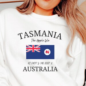 Tasmania Sweatshirt, Unisex Tasmania Sweater, Tasmania Travel, Tasmania Gift, Gift for Tasman, Hobart, Tasmania Souvenir