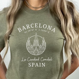 Barcelona Shirt • Sagrada Familia • Barcelona Trip Tshirt • Barcelona Gift • Spain Vacation • Barcelona T-shirt