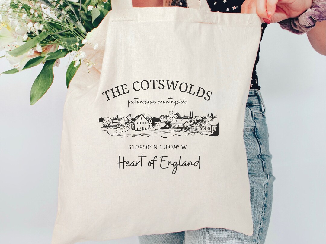 thumbnail image 2 of The Cotswolds Ditsy Floral Canvas Weekender Tote Bag By Terri Conrad... 2 of 11