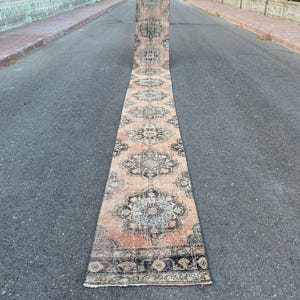 extra long runner rug2x24.stair runner rug, turkish runner rug, vintage runner rug, 2x24 long runner rug,2.4x23.6ft, size:69x716cm.