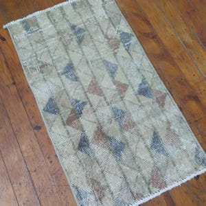 Vintage Turkish Oushak Rug 2x3: Handwoven Wool Short Runner