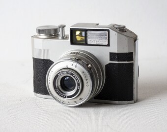 Vintage Bencini Comet camera