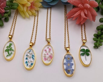 Oval Resin 4 Leaf Clover Necklace, Dried Pressed Flowered Resin Necklace, Kid Necklace, Unique Necklace Gift, Simple Necklace