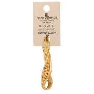 Op de afbeelding: Een klosje Simply Shaker Sampler Threads in de kleur Harvest Basket 7000. The Gentle Art borduren met telgaren.