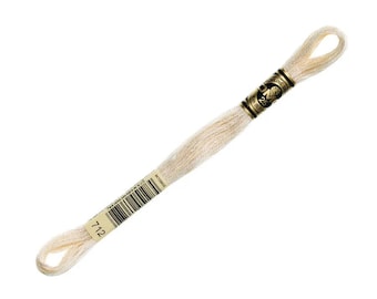 Hilo de bordar DMC 712 de 6 hebras