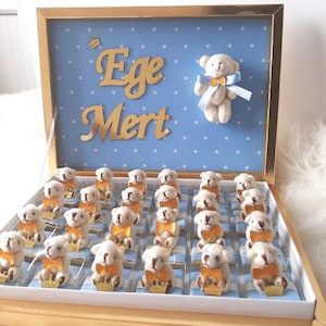 Scatola di cioccolatini personalizzata con orsetto di peluche / regalo per neonato / bomboniere per baby shower / cioccolatini di lusso per bambini / scatola di cioccolatini con nome personalizzato