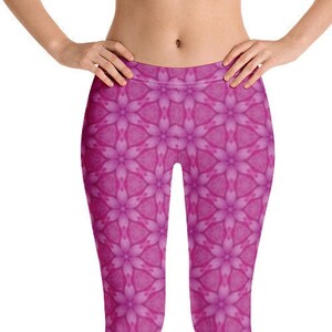 Pink Capri Leggings,  Pink Workout Leggings, Pink Yoga leggings, Womens leggings, Exercise Leggings, Workout Leggings, Fun Leggings