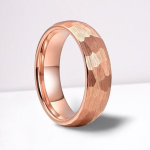 Rose Gold tungsten ring met gehamerde afwerking- aangepaste gepersonaliseerde gravering - trouwring, belofte ring, paar ring, verlovingsring