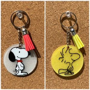 Snoopy Keychain//Woodstock Keychain with Tassel//Charlie Brown Characters// Classic Cartoon Characters//Round, Acrylic Keychain// 2 inch