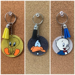 Looney Tunes Keychains//Tweety Bird// Daffy Duck//Porky Pig//Classic Cartoon Character Keychain// Round, Acrylic Keychain// 2 inch