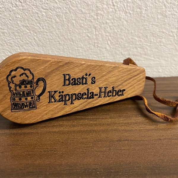 Personalisierter Flaschenöffner / individuelle Mundart - Dialekt / Eichen Holz / individuelle Geschenkidee - Bieröffner