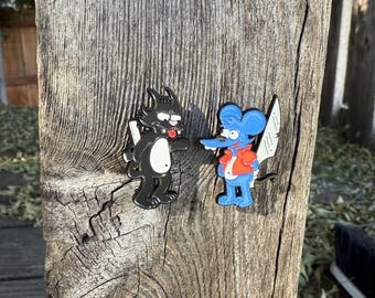 The Simpsons Itchy and Scratchy Pin Set