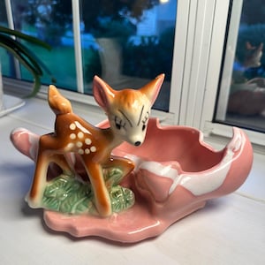 Vintage 1940s 1950s Pink Deer Planter, Rare MCM Ceramic Fawn Planter with White Drip Glaze, Retro Nursery Kitsch, Mid Century Pottery