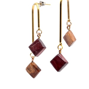 L&#39;arc earrings in wood and high quality stainless steel.