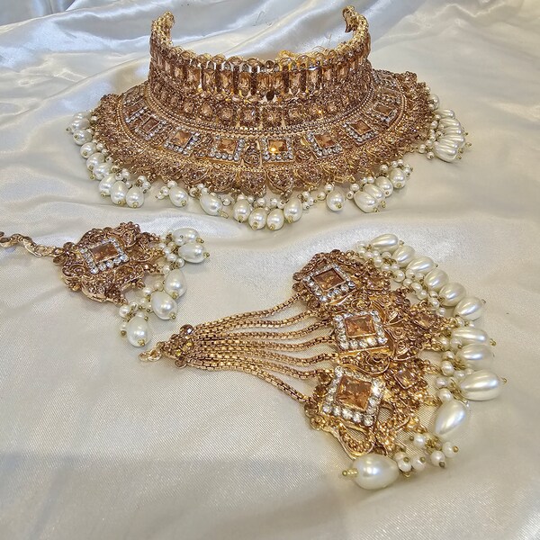 Artificial asian Pakistani Indian jewellery collar bridal necklace, jhumar, earrings and tikka