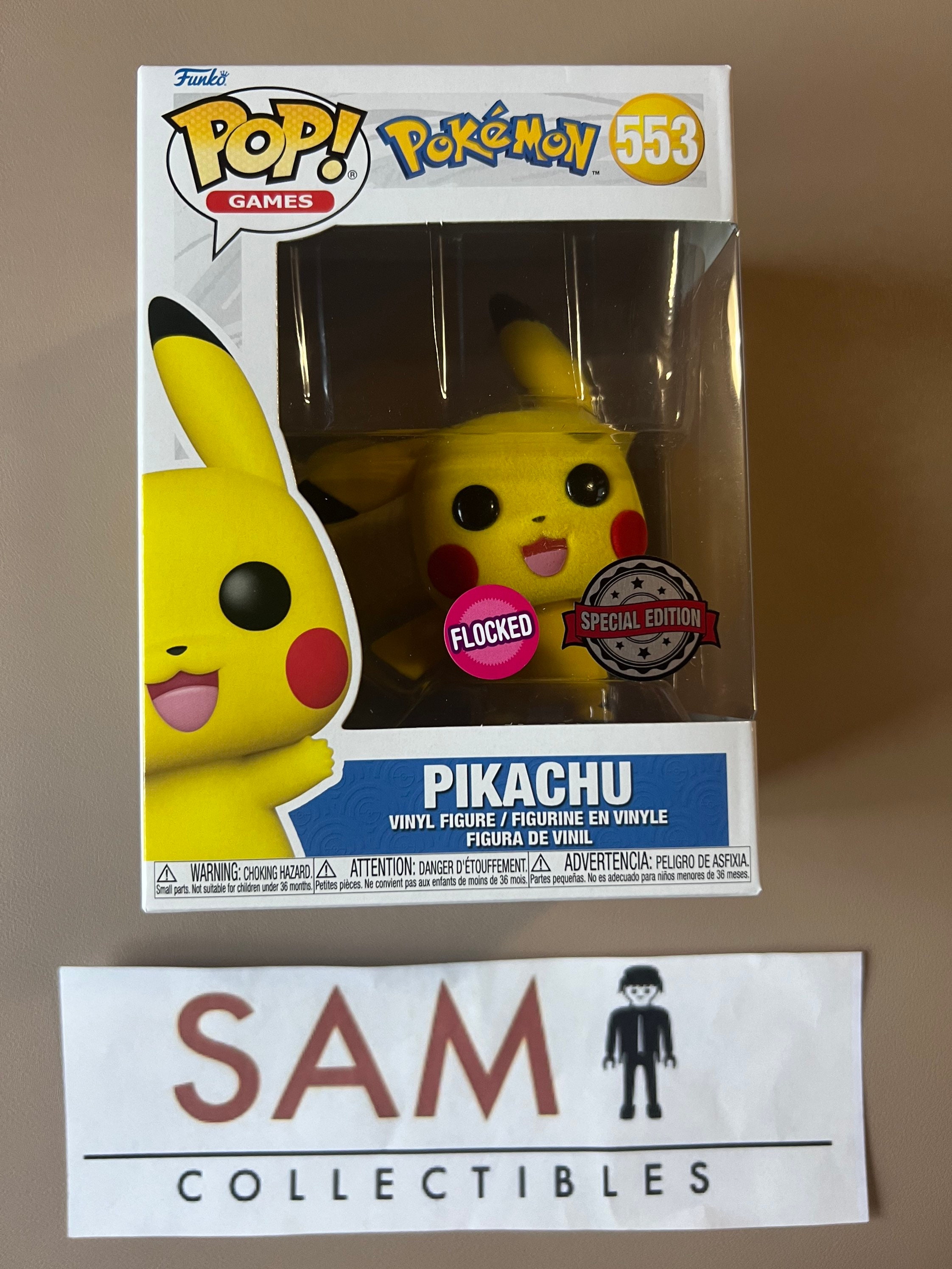 Funko Pop! Games # 553 Pokémon Pikachu (Flocked) Zavvi Exclusive