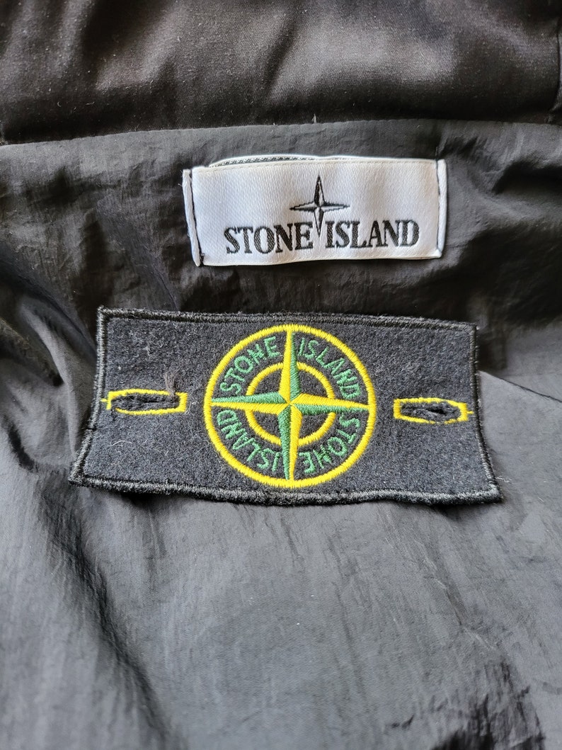 GENUINE Stone Island Badge and 2 Buttons and NECKTAG - Etsy UK