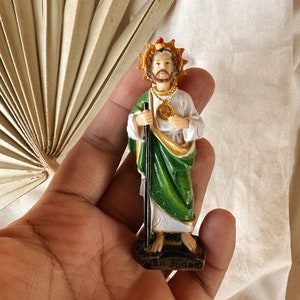 Small Saint Jude Thaddeus figurine, figura chica de san Judas Tadeo