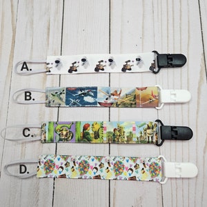 Movie Pacifier Clip / Baby shower gift / handmade