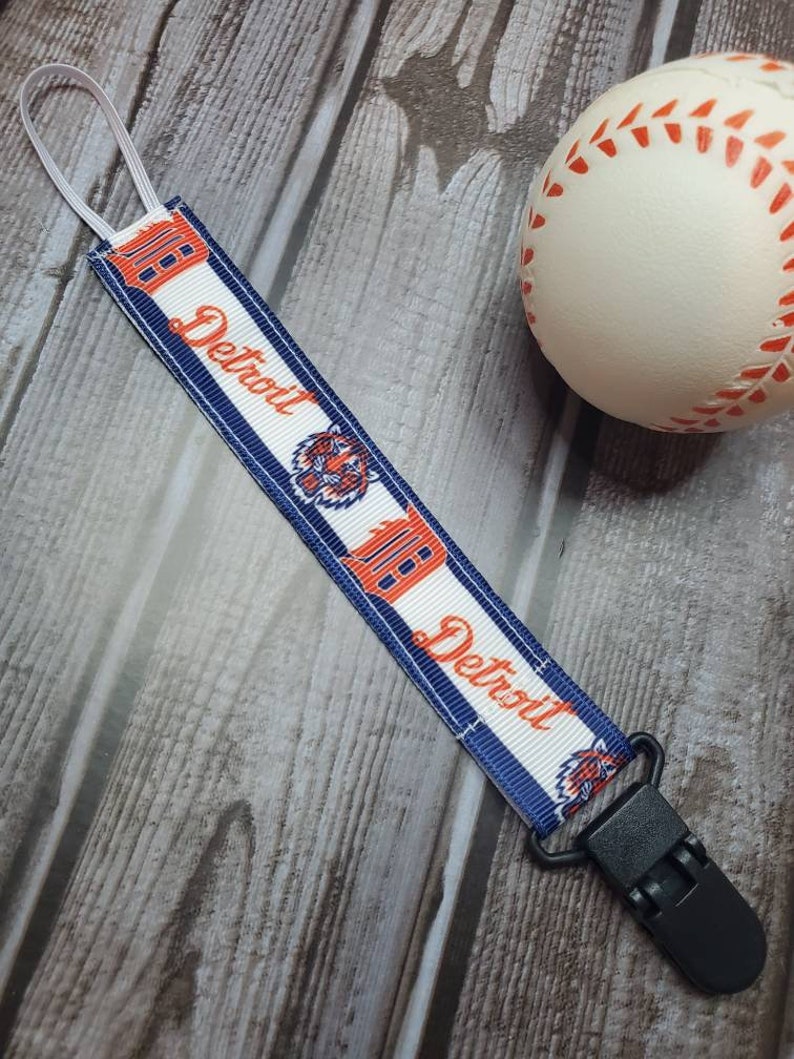 Pacifier Clip/ Baby shower gift / fabric pacifier clip / handmade baby present / Professional Baseball / American Central image 4