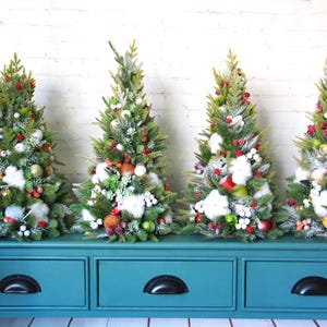 Árbol de Navidad de frutos rojos: pino artificial para decorar las fiestas