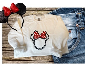 Minnie Mouse adult crew neck sweatshirt