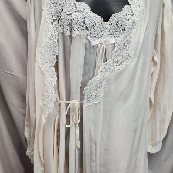 Linda Montreal Luxury Nightgown and Robe Set, Vin… - image 1