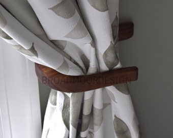 Minimalist Curtain Holdback, Walnut Curtain Tie Back, Curved Floating Curtain Holder, Window Curtain Hook