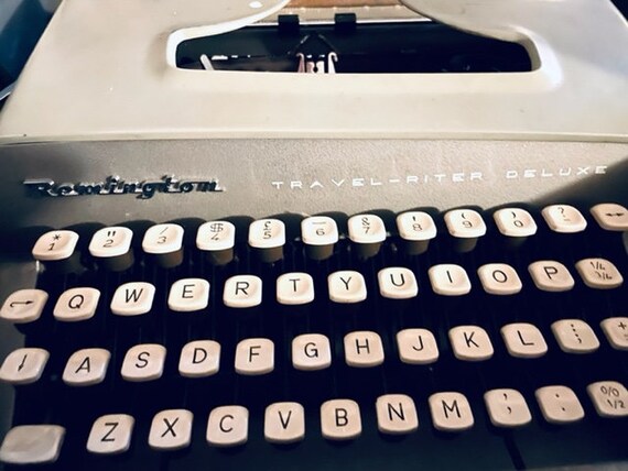 Remington RR D タイプライター ケース付き Vintage Working Remington Travel-riter Deluxe Portable