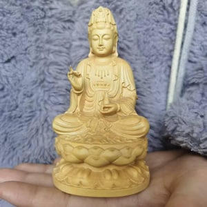 Exquisite Wood guanyin Buddha Statue Carving Bodhisattva ,Wood Carved Boxwood Buddhism Fine Meditation Tathagata Guanyin Quan Yin zen decor.