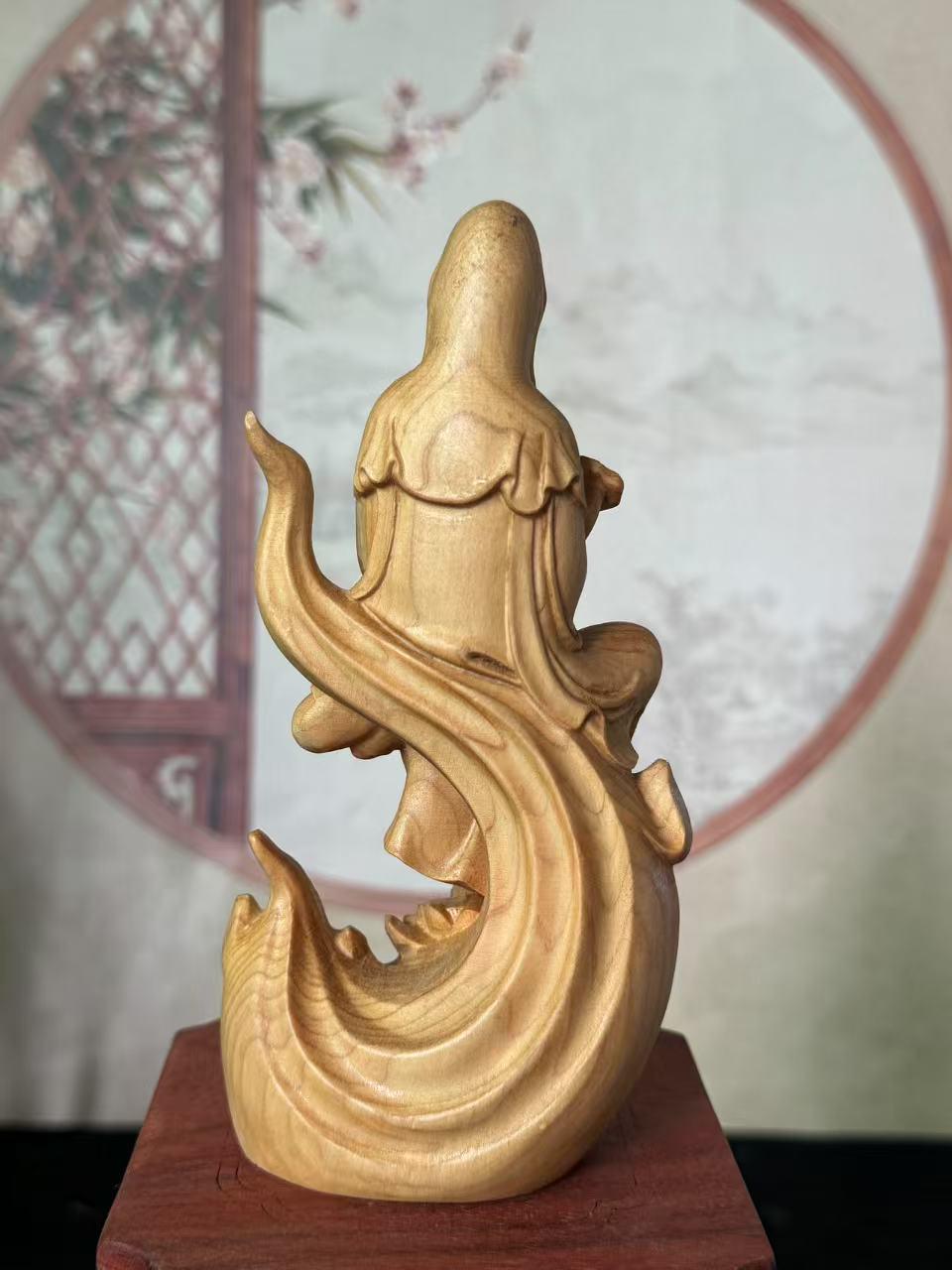 木製神像 彫刻 木彫りの観音菩薩像、瞑想、禅の装飾、無垢材のヒノキ彫刻、富の神